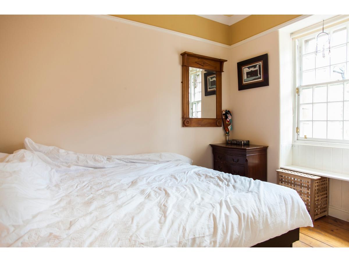 Historic Dean Village Treasure, Sleeps 4 エディンバラ エクステリア 写真