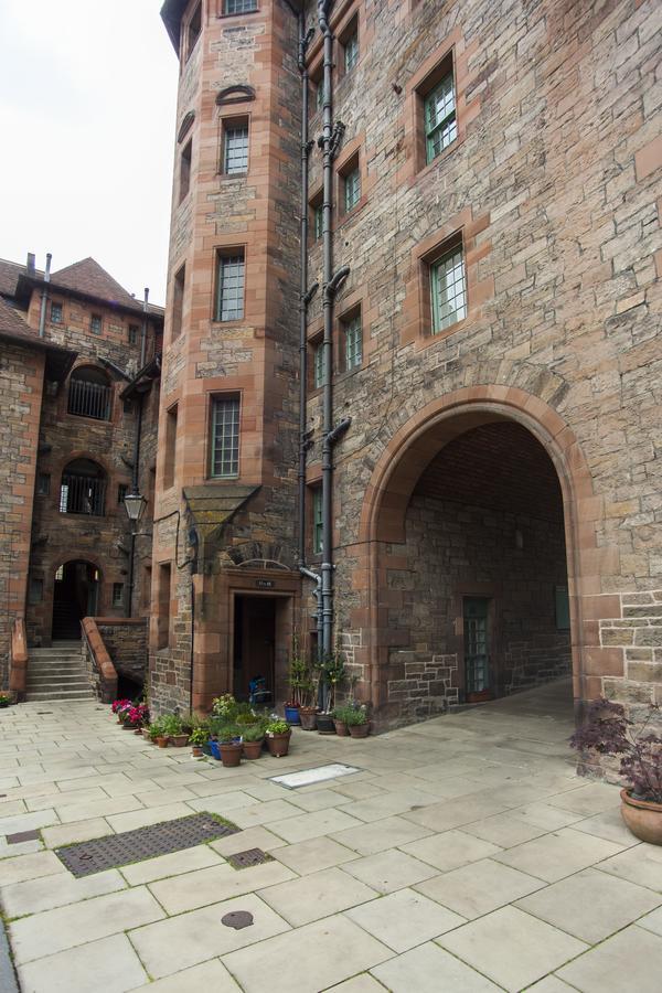 Historic Dean Village Treasure, Sleeps 4 エディンバラ エクステリア 写真